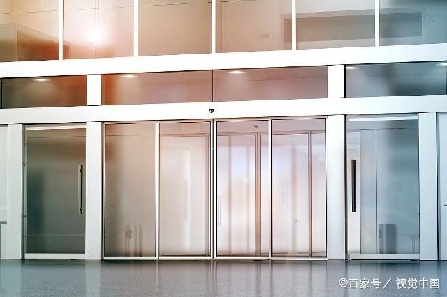 “门”的那些危险事儿 安全使用地铁屏蔽门、旋转门与单开旋转屏蔽门
